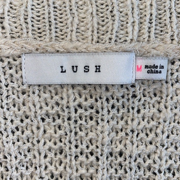 Lush comfy sweater sz Medium - Picture 2 of 2